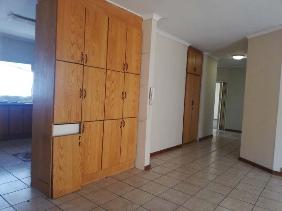 To Let 2 Bedroom Property for Rent in Oudorp North West